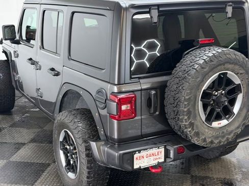 Used 2021 Jeep Wrangler Unlimited Rubicon w/ Uconnect 4C Nav & Sound Group AWD/4WD image 7
