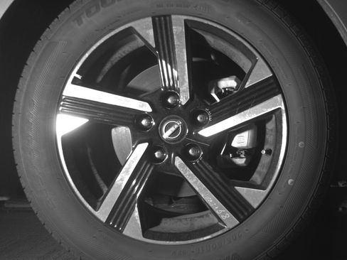 Used 2025 Nissan Sentra SV FWD image 13