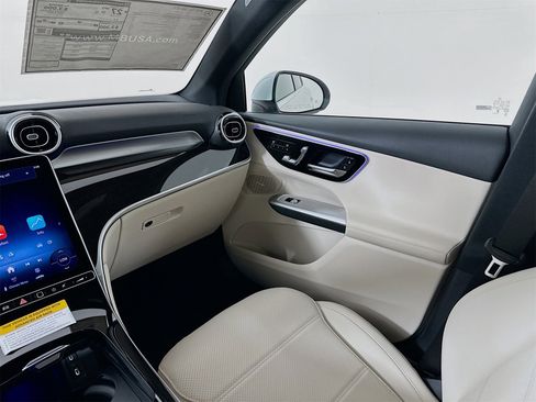 New 2026 Mercedes-Benz GLC 300 GLC 300 image 24