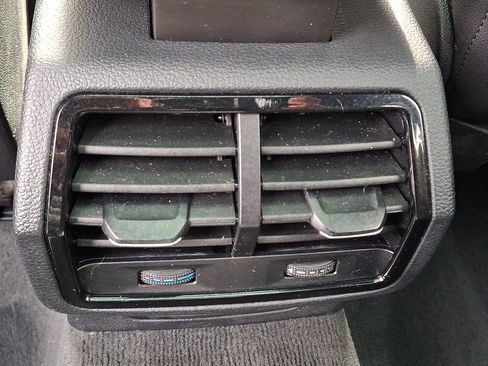 Used 2021 Audi Q3 2.0T Premium w/ Convenience Package image 11