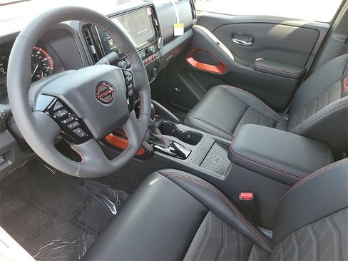 New 2025 Nissan Frontier PRO-4X w/ Pro Premium Package AWD/4WD image 3