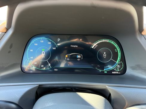 Used 2023 Hyundai Sonata Limited FWD image 11