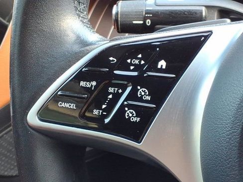 Used 2022 Mercedes-Benz C 300 Sedan image 10