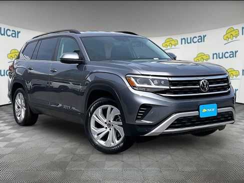 Used 2023 Volkswagen Atlas SE AWD/4WD image 1