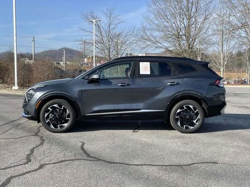 Used 2025 Kia Sportage SX image 2