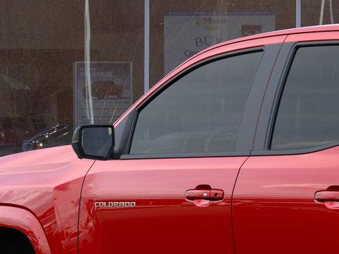New 2026 Chevrolet Colorado Z71 w/ Technology Package AWD/4WD image 12