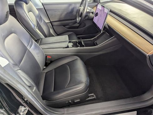 Used 2018 Tesla Model 3 Long Range image 31