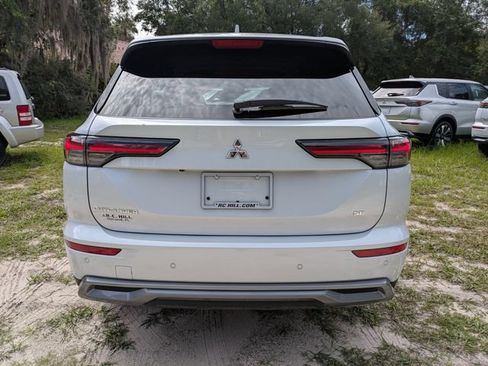 New 2026 Mitsubishi Outlander SE FWD image 5