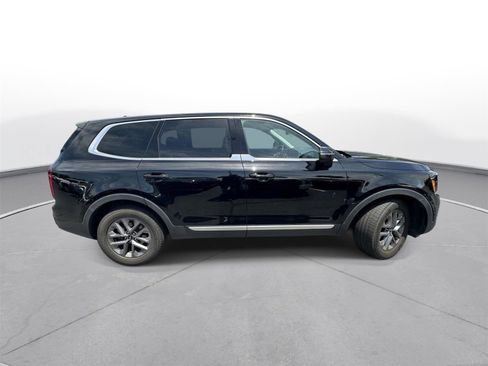 Used 2023 Kia Telluride LX FWD image 5