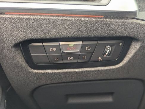 Used 2021 BMW 330i xDrive Sedan w/ Convenience Package image 15