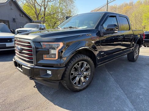 Used 2017 Ford F150 Lariat w/ Equipment Group 502A Luxury image 3