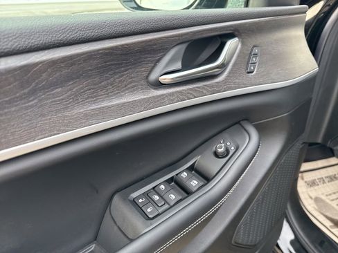 New 2025 Jeep Grand Cherokee Limited w/ Black Appearance Package AWD/4WD image 42