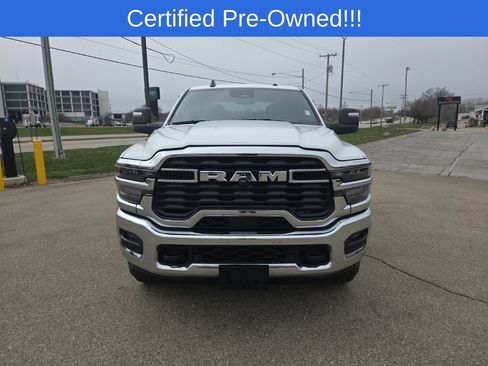 Used 2025 RAM 2500 Big Horn AWD/4WD image 2