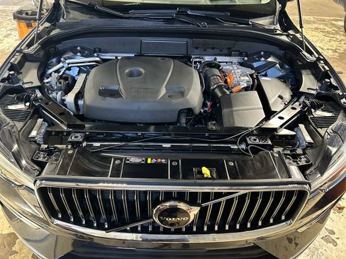 Used 2022 Volvo XC60 T8 Inscription Expression w/ Advanced Package AWD/4WD image 10