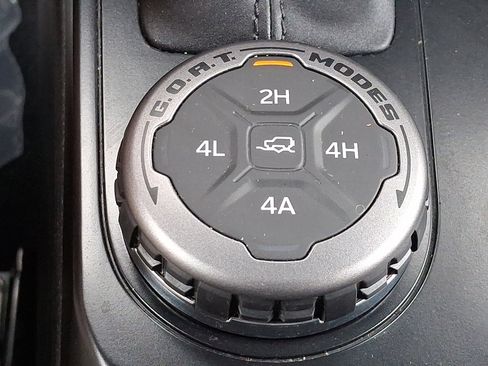 Used 2025 Ford Bronco Outer Banks w/ Sasquatch Package AWD/4WD image 25