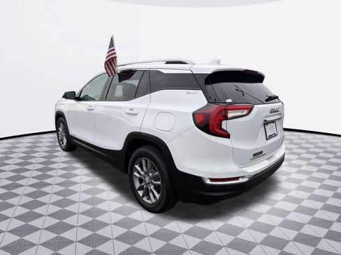 Certified 2022 GMC Terrain SLT w/ Tech Package image 6