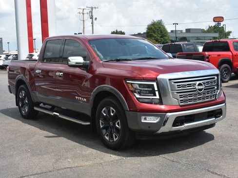 Used 2024 Nissan Titan Platinum Reserve w/ Moonroof Package RWD image 3