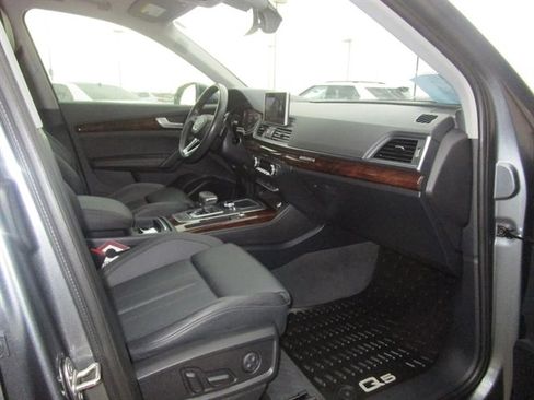Used 2018 Audi Q5 Prestige image 25