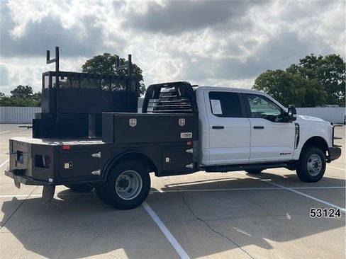 Used 2024 Ford F350 XL AWD/4WD image 2