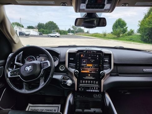 Used 2019 RAM 1500 Laramie AWD/4WD image 26