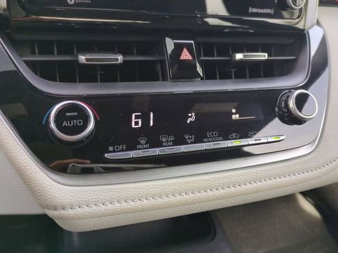 Used 2021 Toyota Corolla SE FWD image 26