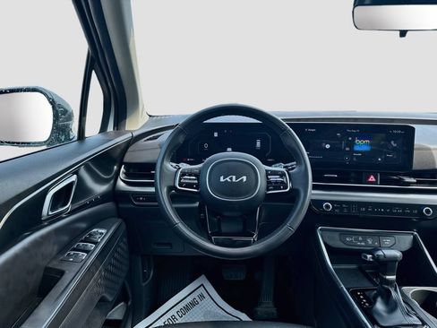 Certified 2025 Kia Carnival SX w/ SX Dark Edition Package FWD image 26
