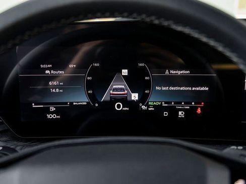 Certified 2025 Audi Q5 2.0T Premium Plus w/ Premium Plus image 17