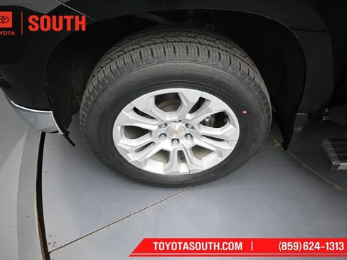 Used 2022 Chevrolet Silverado 1500 LTZ w/ Z71 Off-Road Package AWD/4WD image 39