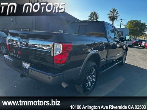 Used 2016 Nissan Titan Platinum Reserve image 22