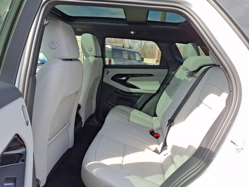 Used 2026 Land Rover Range Rover Evoque S image 5