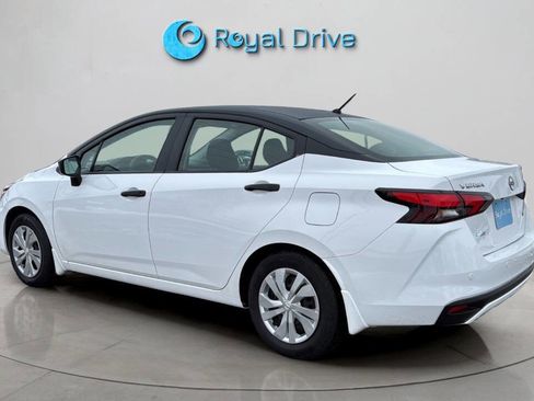 Used 2023 Nissan Versa S w/ Trunk Package image 4