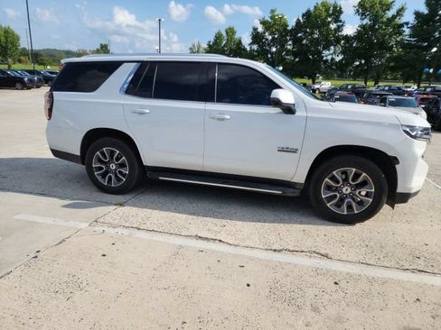 Used 2022 Chevrolet Tahoe LT w/ Luxury Package RWD image 22
