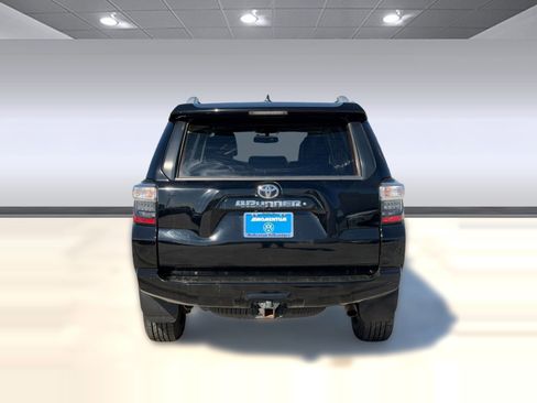 Used 2014 Toyota 4Runner SR5 Premium image 10