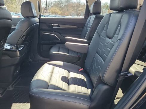 Used 2022 Kia Telluride SX w/ SX Prestige Package image 38