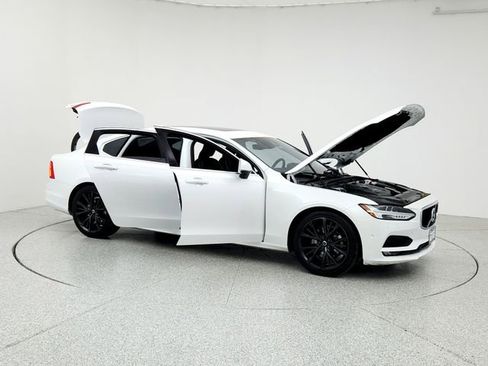 Used 2019 Volvo S90 T5 Momentum image 10