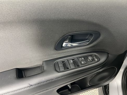 Used 2021 Honda HR-V Sport image 18