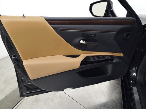 Used 2023 Lexus ES 350 image 14