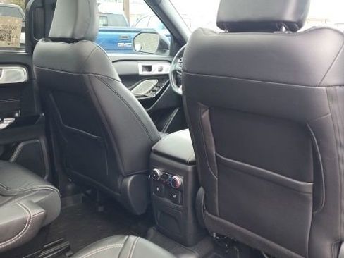 Used 2022 Ford Explorer ST w/ Premium Technology Package image 17