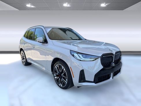 Used 2025 BMW X3 xDrive30i w/ Premium Package AWD/4WD image 7