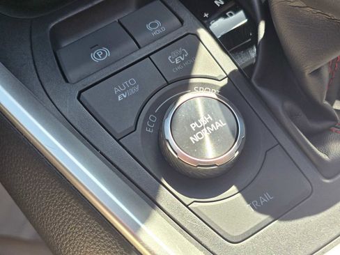 Used 2024 Toyota RAV4 XSE w/ Premium Package image 33