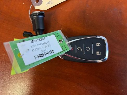 Used 2021 Chevrolet Equinox LT FWD image 36