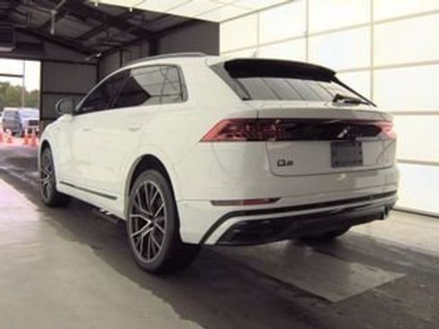 Used 2023 Audi Q8 Premium Plus w/ Premium Plus Package AWD/4WD image 9