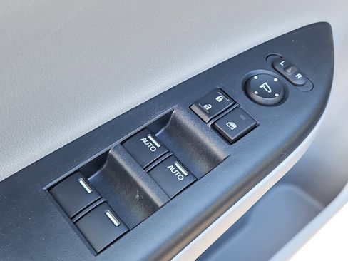 Used 2014 Honda Accord EX image 16