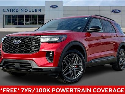 New 2025 Ford Explorer ST-Line w/ Premium Package