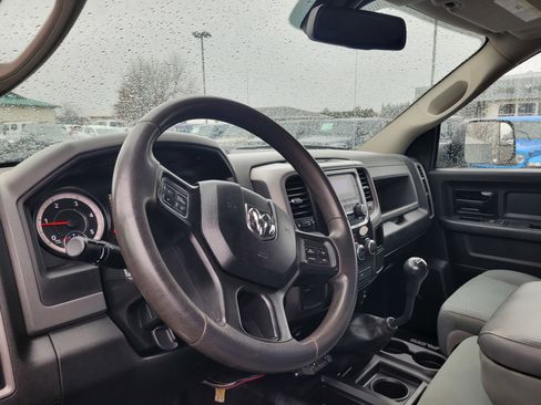 Used 2018 RAM 2500 Tradesman w/ Chrome Appearance Group image 6