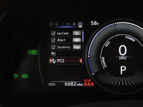 Certified 2025 Lexus ES 300h w/ Luxury Package image 23