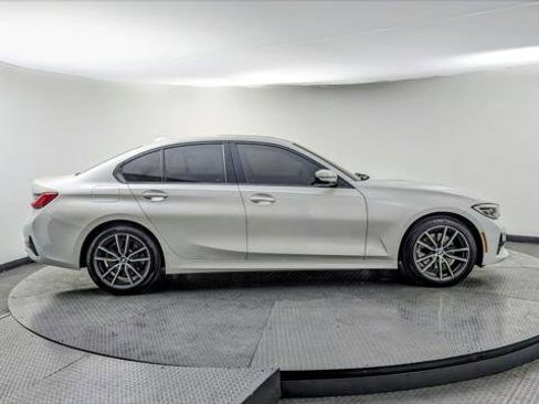 Used 2022 BMW 330i Sedan image 9