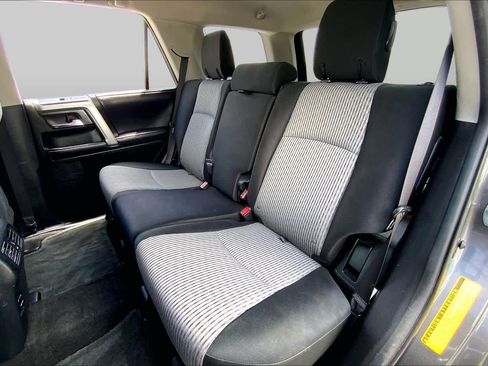 Used 2016 Toyota 4Runner SR5 RWD image 20
