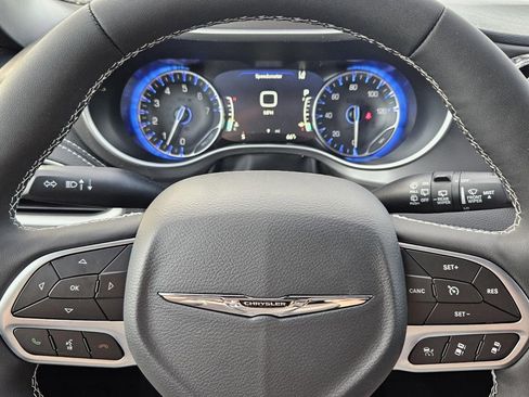 New 2026 Chrysler Pacifica Select image 24