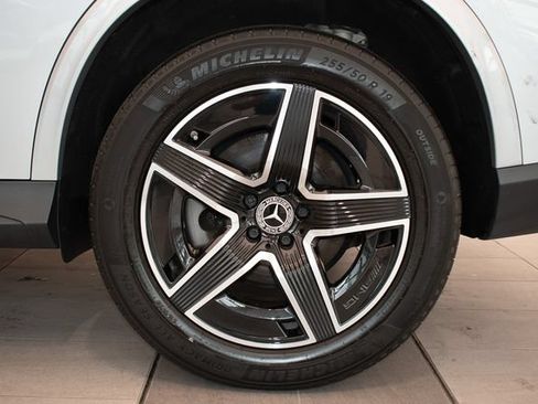 Used 2023 Mercedes-Benz GLC 300 4MATIC w/ AMG Line image 9